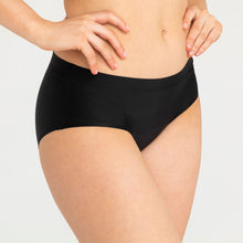 Load image into Gallery viewer, Modibodi Seamfree Boyleg Black Moisture Wicking 