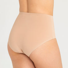 Load image into Gallery viewer, Seamfree Full Brief Moderate-Heavy Absorbency